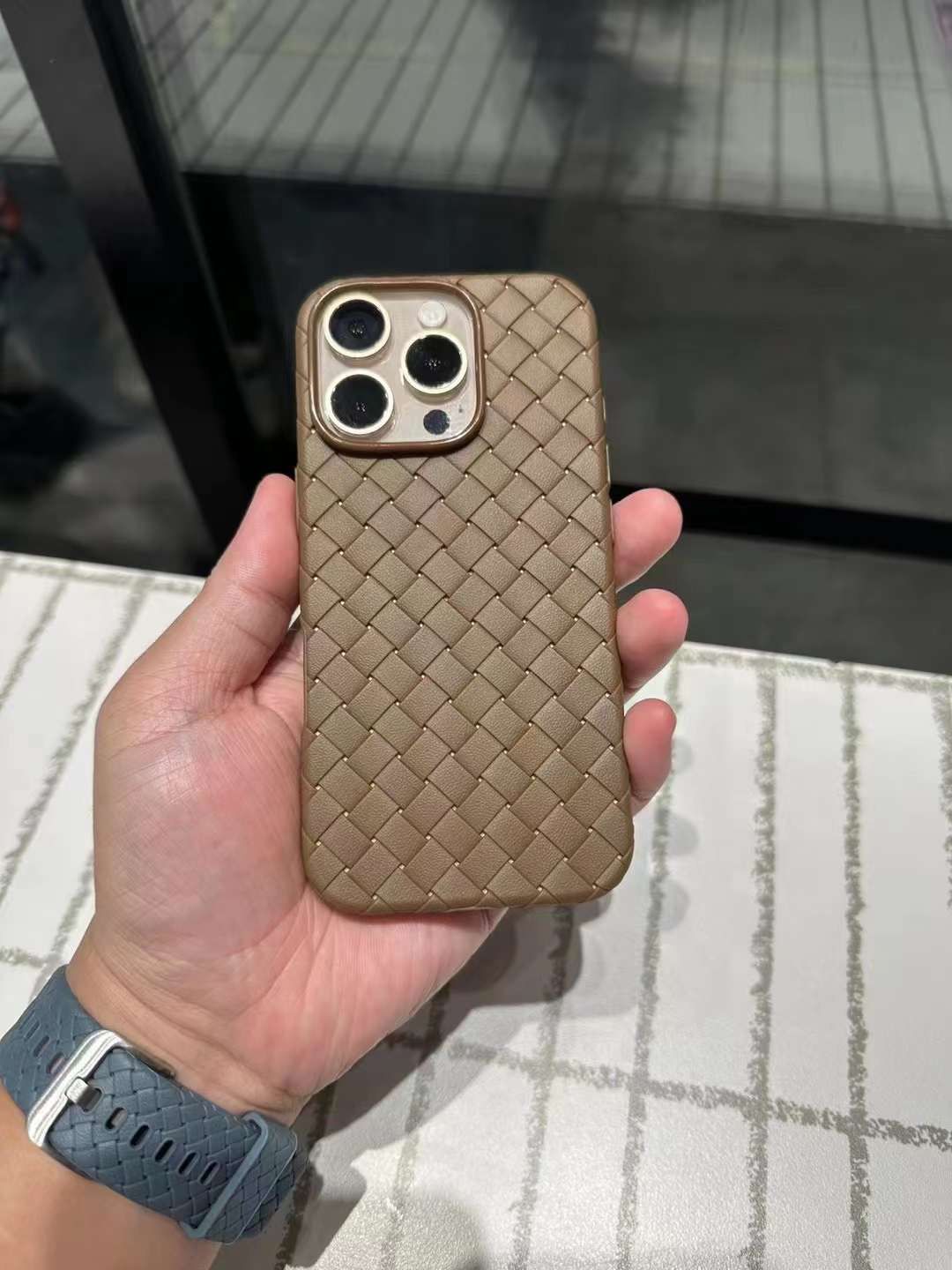 Dessert Titanium Woven Case