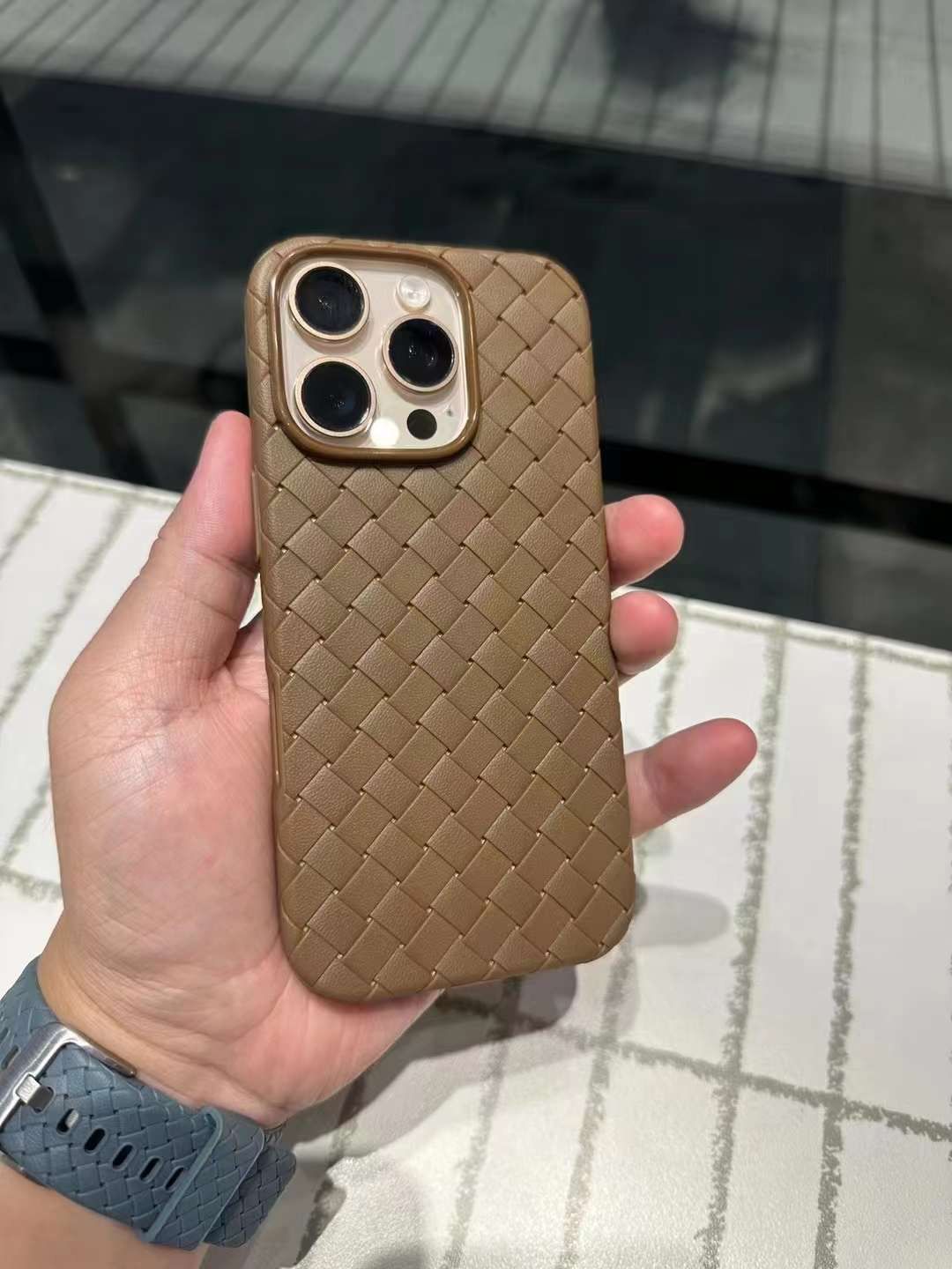 Dessert Titanium Woven Case